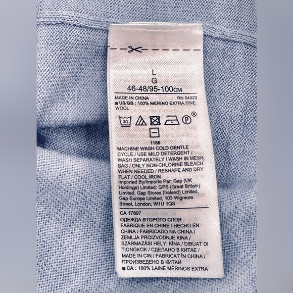 Banana Republic - Extra Fine Merino Wool - Super Soft Sky Blue Sweater - EUC - L - Picture 8 of 14